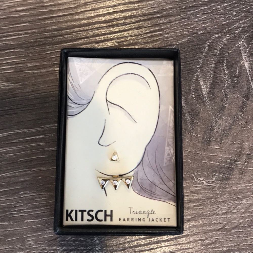 NWT KITSCH TRIANGLE EARRING JACKET